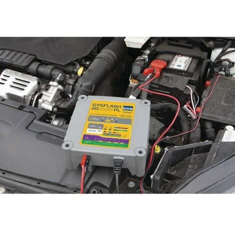 Chargeur De Batterie 12/24 Volts 15-300 Ah GYS 4 Chargeur De Batterie 12/24 Volts 15-300 Ah GYS – Image 4